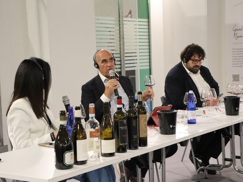 “Amphora Revolution”, Merano Winefestival e Vinitaly un progetto per rilanciare i vini in anfora